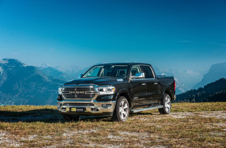  Ram 1500 Laramie Crew Cab by O.CT Tuning 2018 года  (фото 1 из 6)